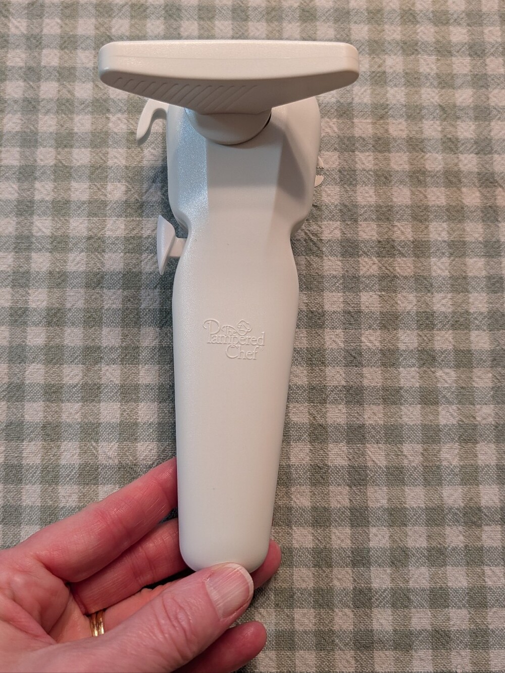 Pamper Chef Smooth-Edge Can Opener